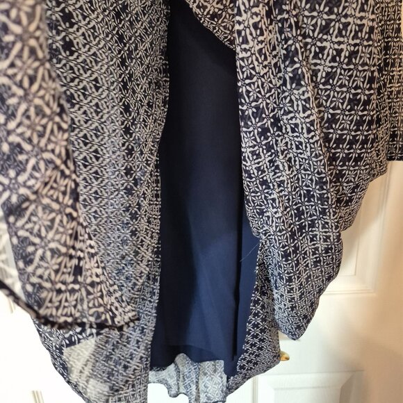 DVF Silk Chiffon  Ditzy Dress Size 8 early 2000's - Picture 6 of 9